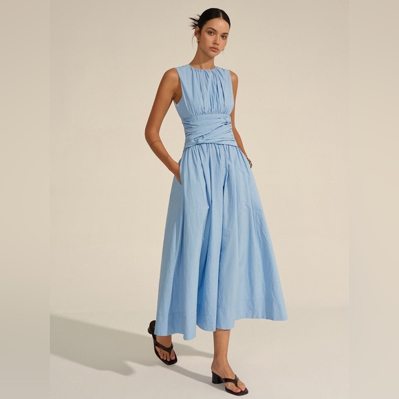 Commense Dresses & Skirts - Commense Ruched Waist Maxi Dress